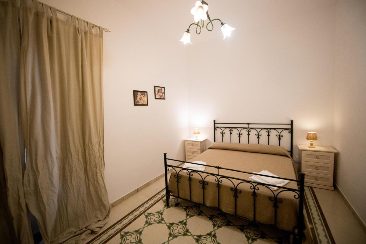 Staiti Apartments Trapani Buitenkant foto